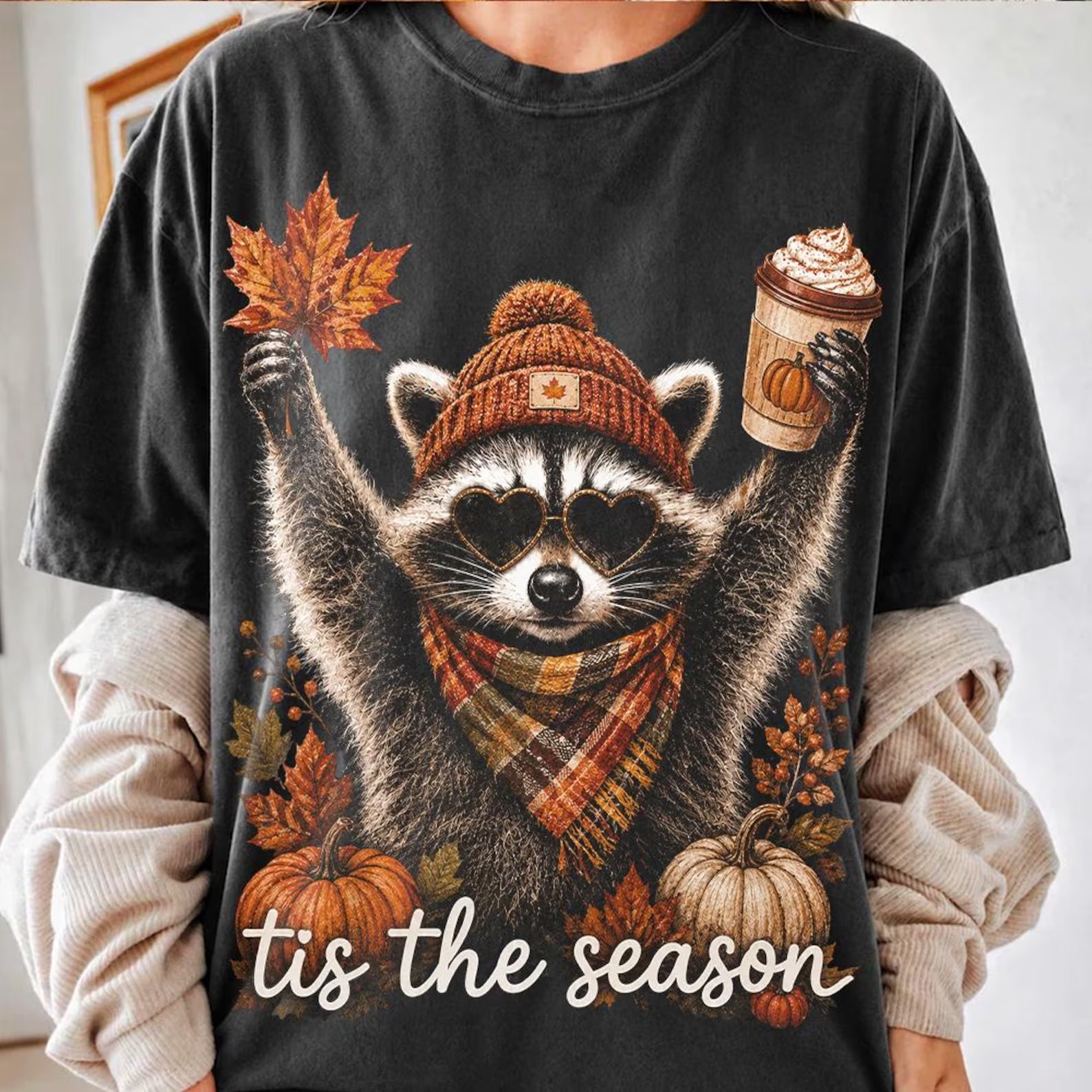 Tis the Season Raccoon Graphic Tee