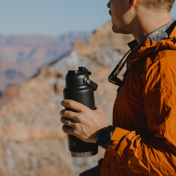 Trailhead Class™ 32 oz Water Bottle