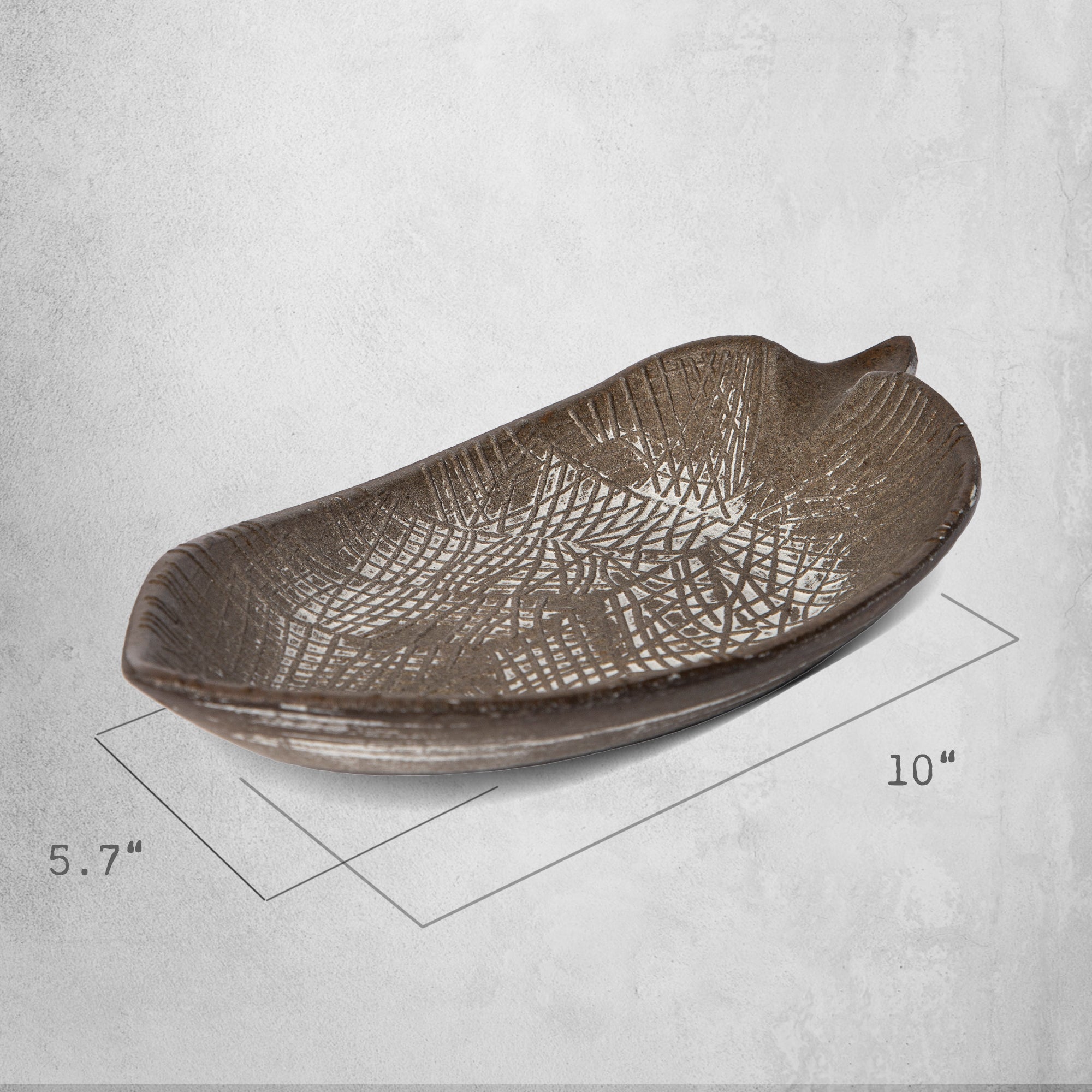 Wood Leaf Shaped Tray — Decorative Serving Platter & Key Bowl for Entryway