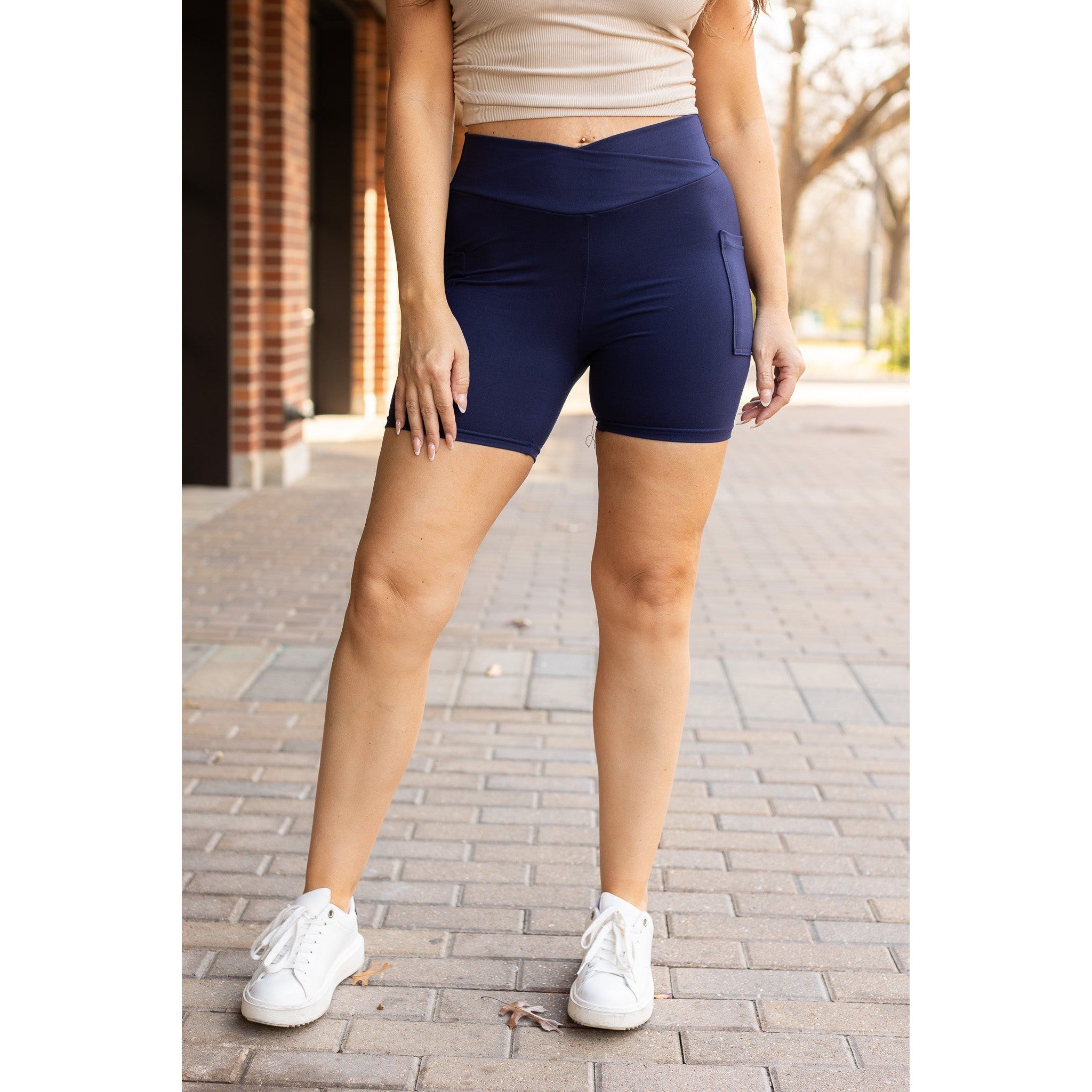 Abby - NAVY Crossover Biker 5 Shorts