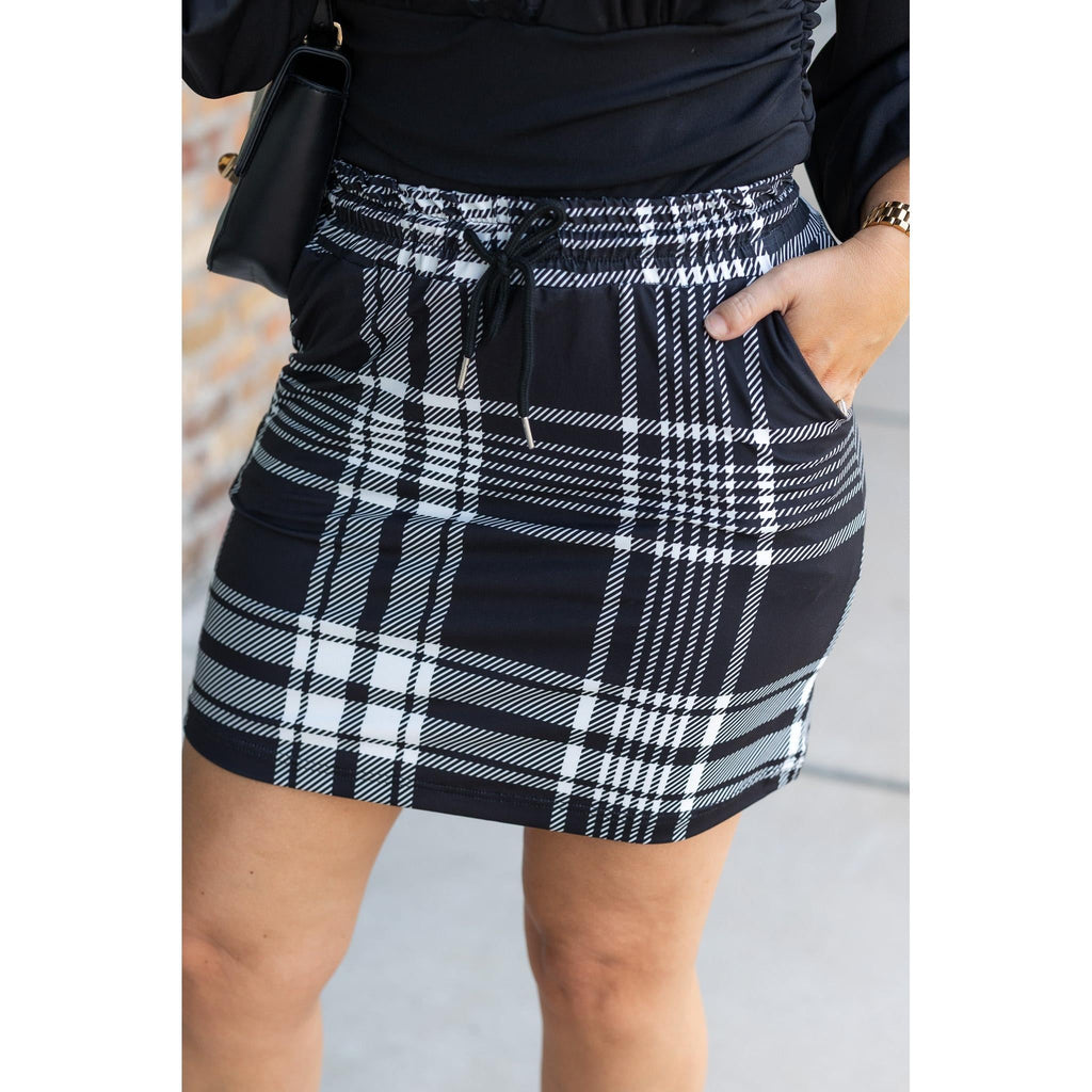Amelia - Black And White Plaid Jogger Skirt