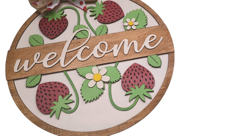 Strawberry Door Hanger – Welcome Sign for Front Porch
