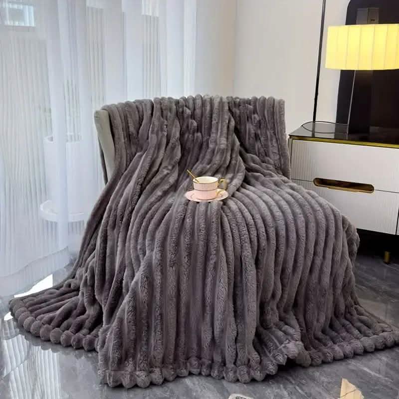 Ultra-Soft Double-Sided Fleece Blanket – Gray (All-Season)