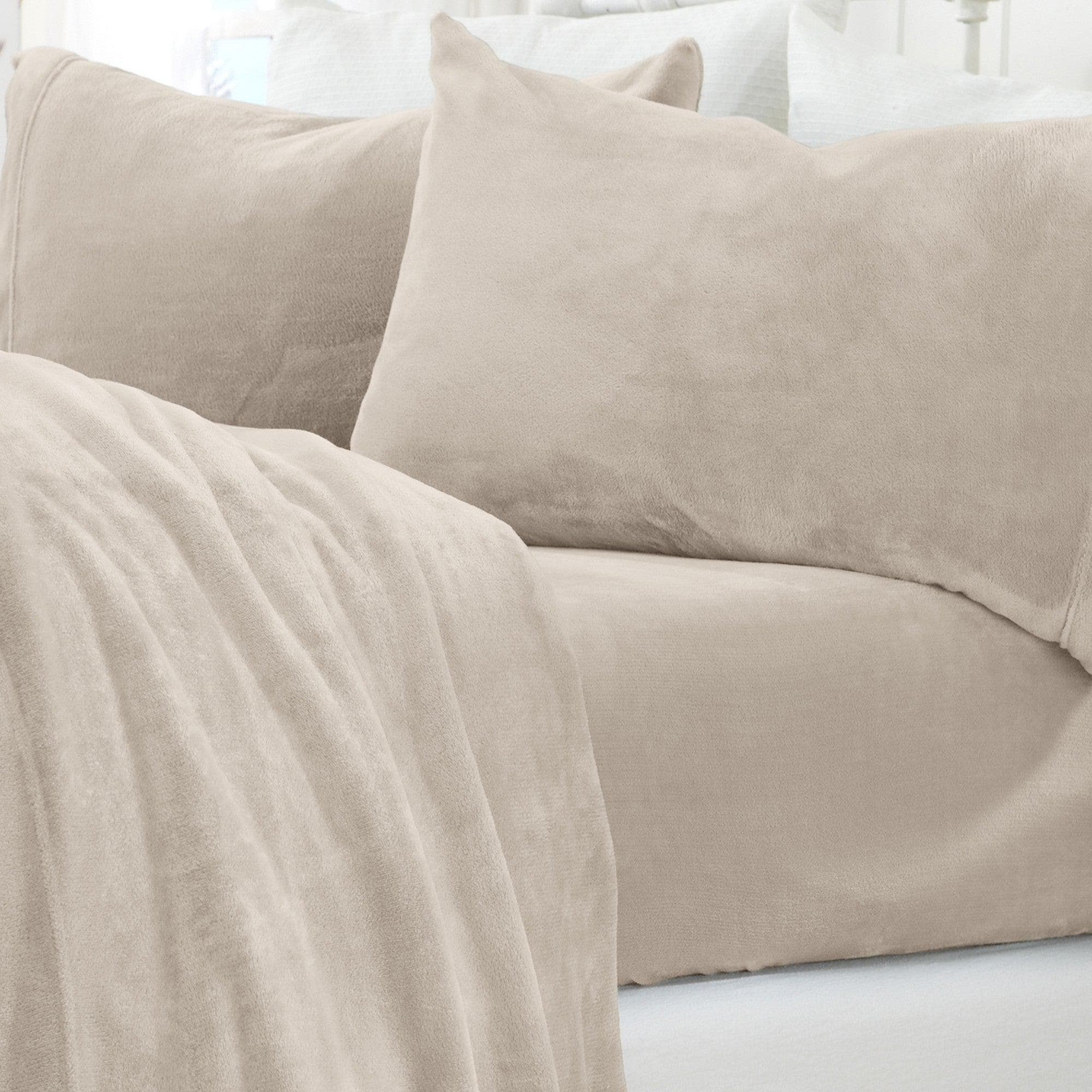 Solid Plush Sheet - Velvet Luxe Collection